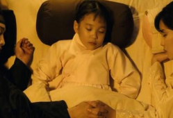 男女同床视频,情感交织的私密瞬间